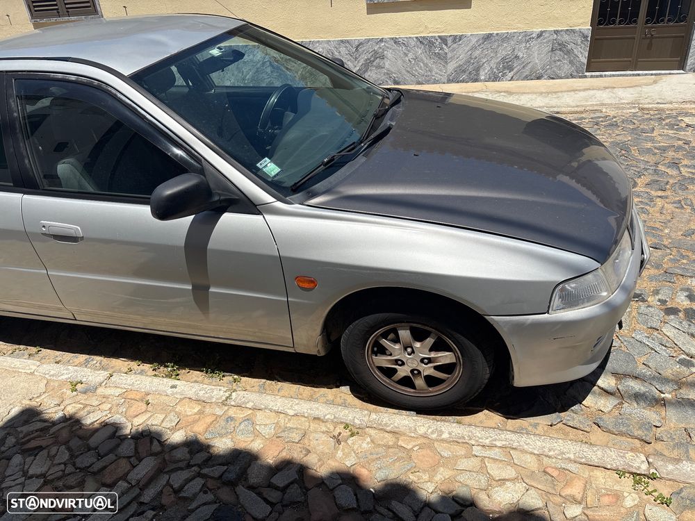 Mitsubishi Lancer 1.3 GLX JLL+ABS - 3
