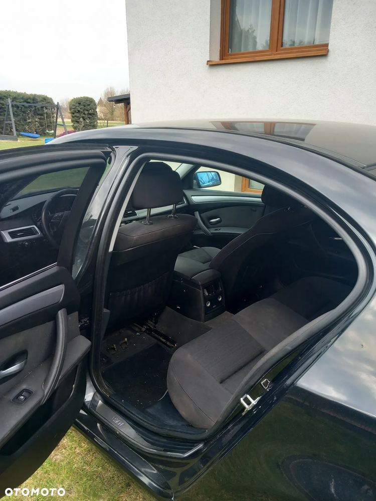 BMW Seria 5 523i Edition Exclusive - 9