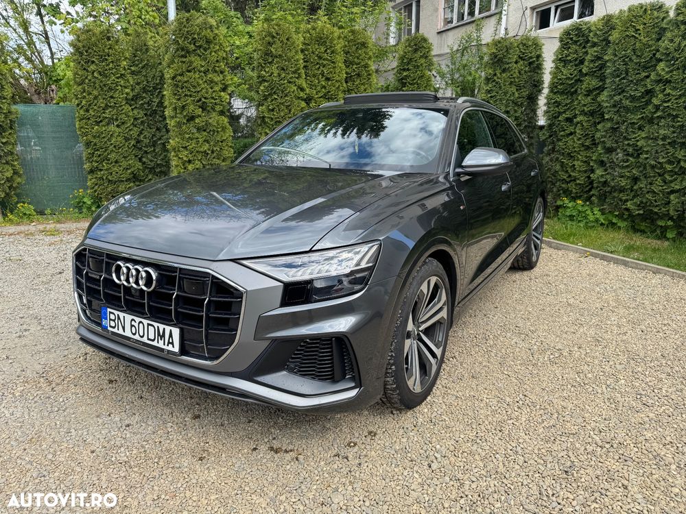 Audi Q8 - 1