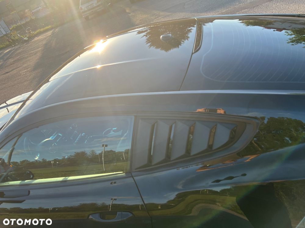 Ford Mustang - 9