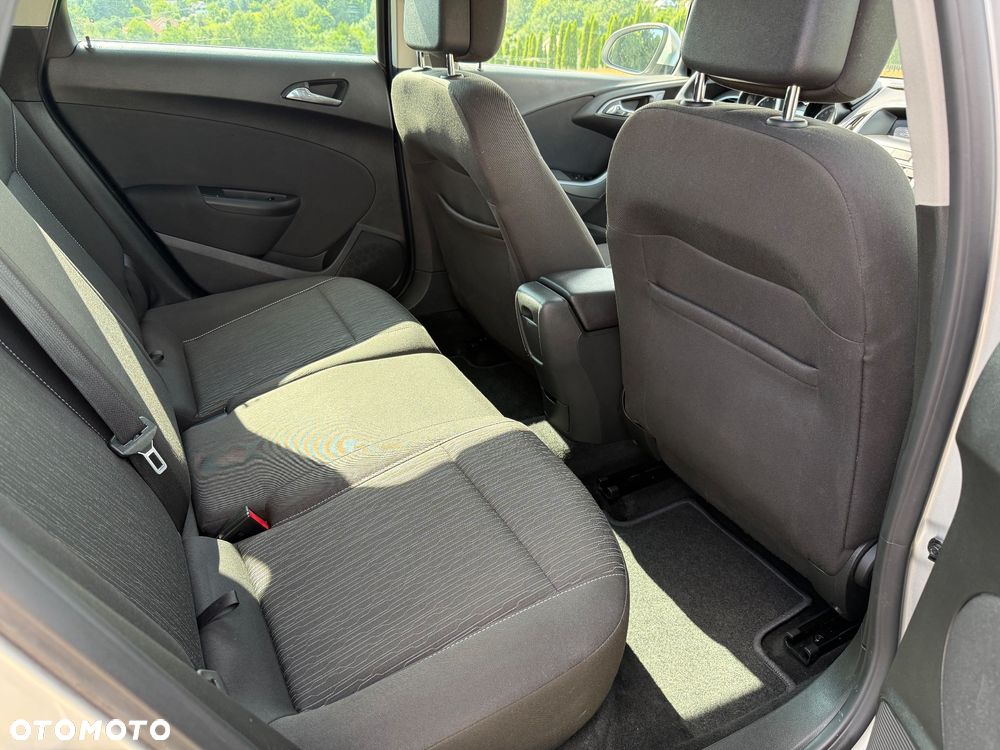Opel Astra 1.4 T Enjoy - 13