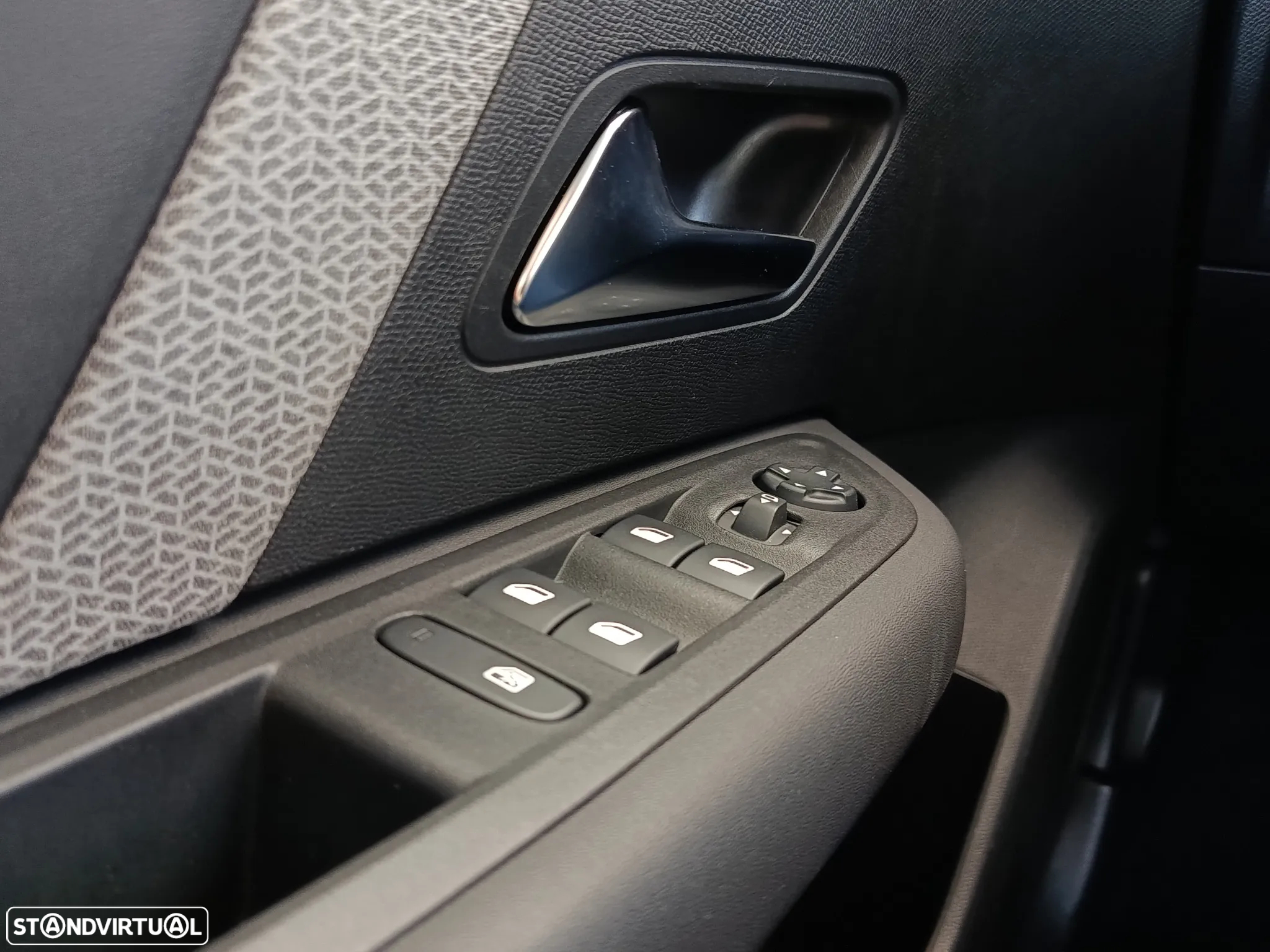 Citroën C4 1.2 PureTech Feel Pack EAT8 - 11