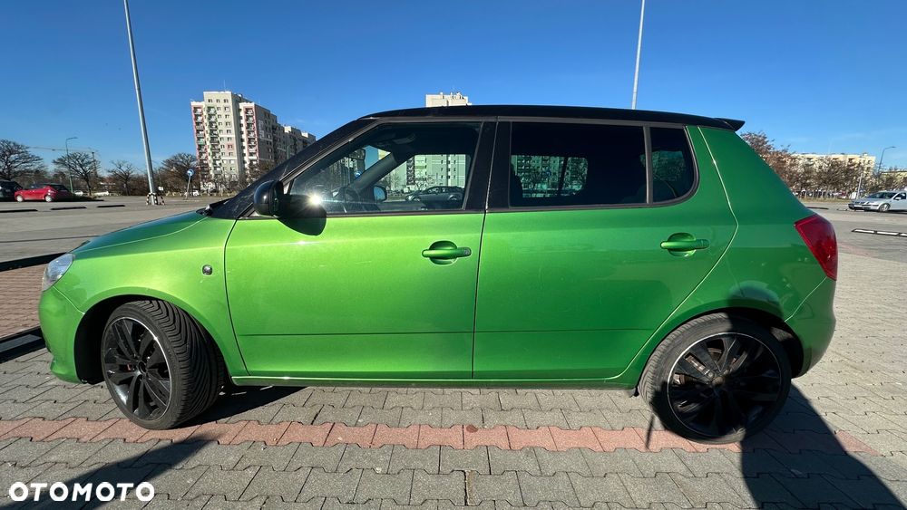 Skoda Fabia 1.4 TSI DSG RS - 15