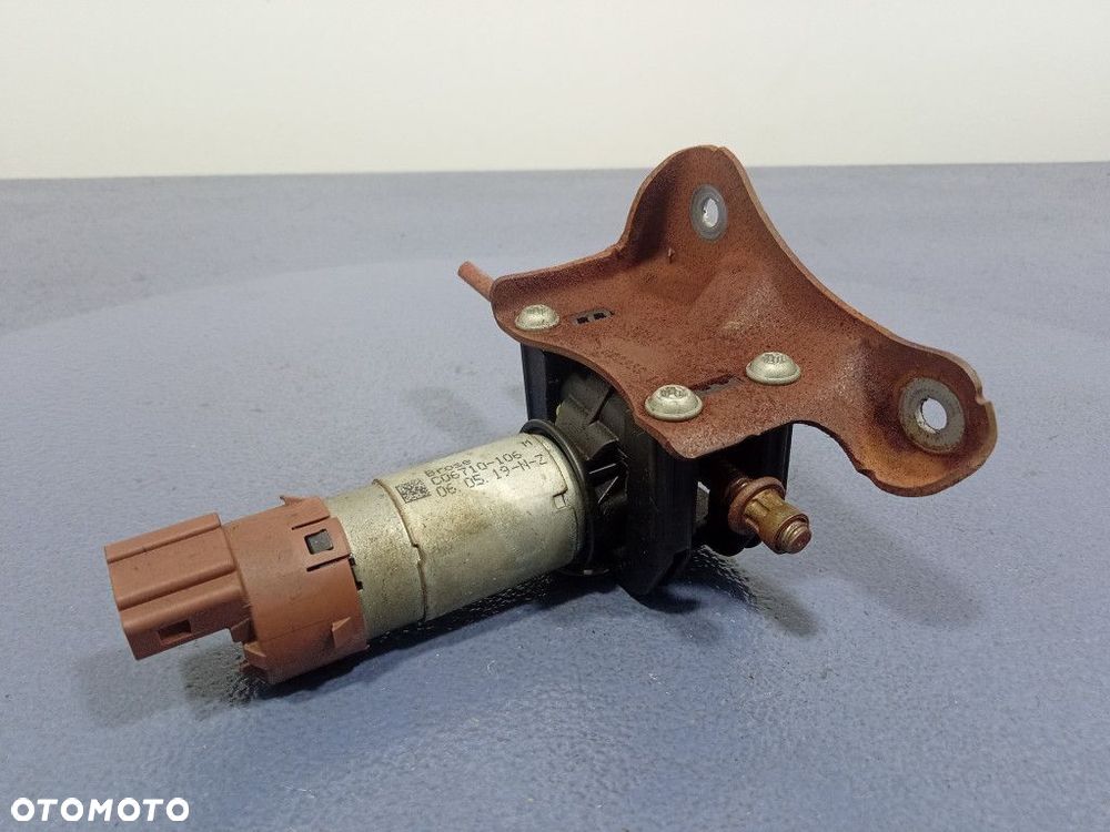 BMW X5 G05 G06 SILNICZEK FOTELA PRAWY PRZÓD C06710-106 - 2