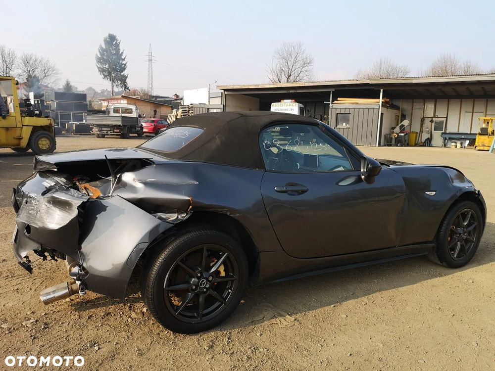 Mazda MX-5 RF SKYACTIV-G 131 Sports-Line - 18