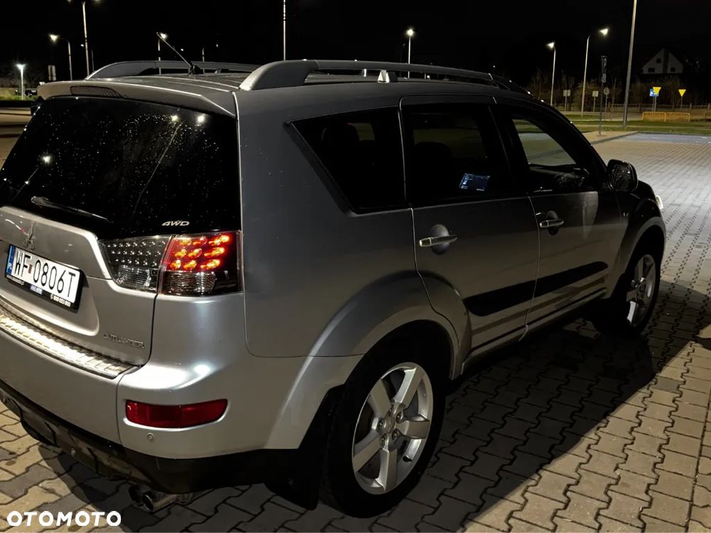 Mitsubishi Outlander 2.2 DID Intense + - 5