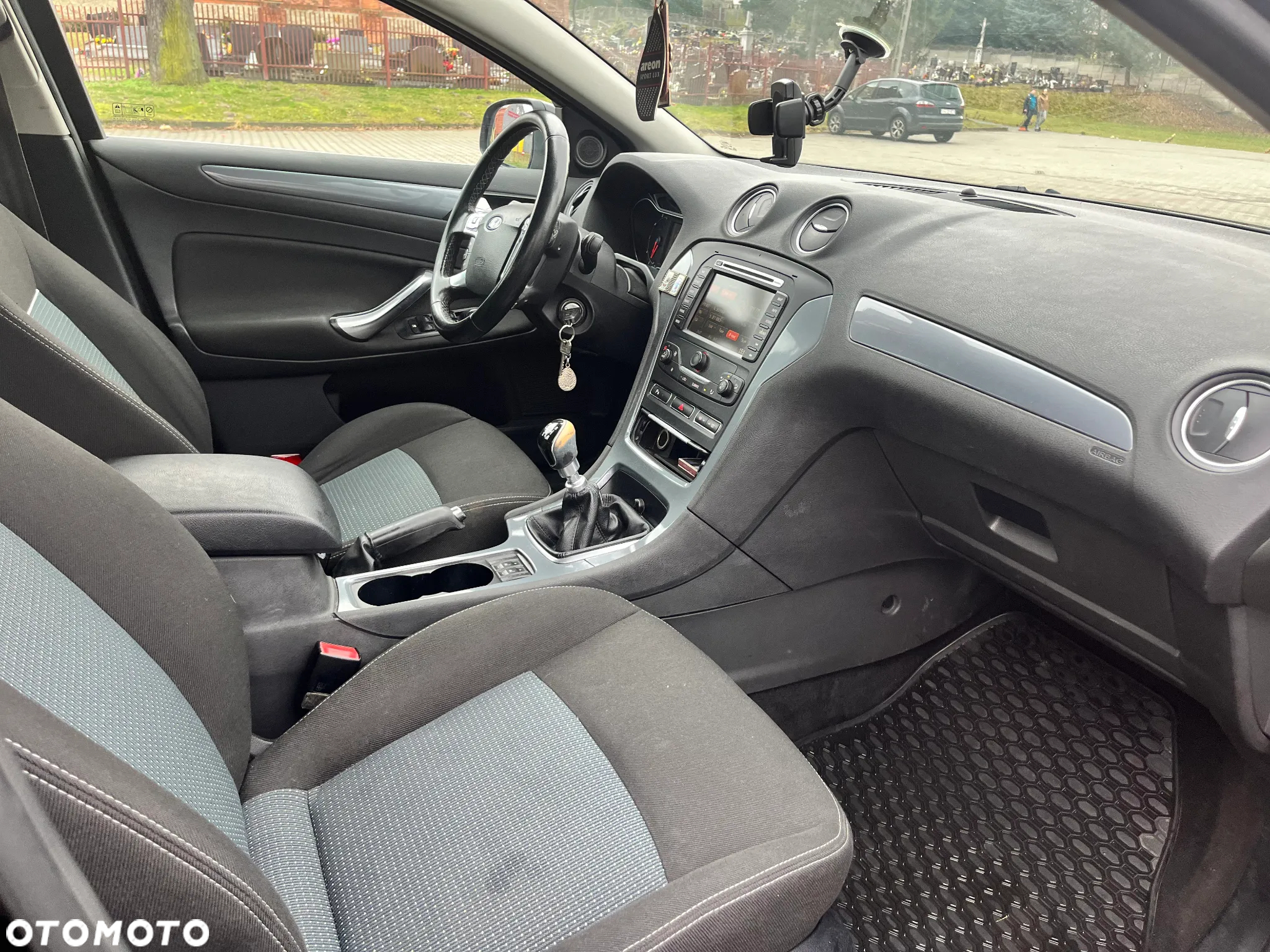 Ford Mondeo 2.0 TDCi Titanium - 10