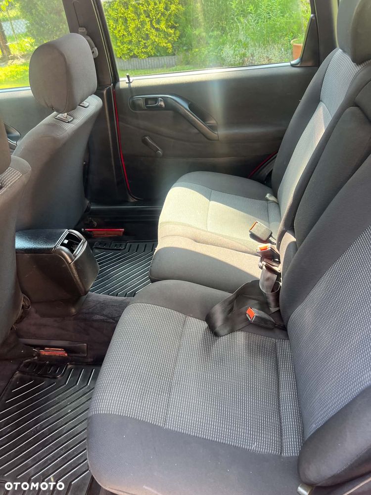 Volkswagen Passat 1.9 TDI CL - 8