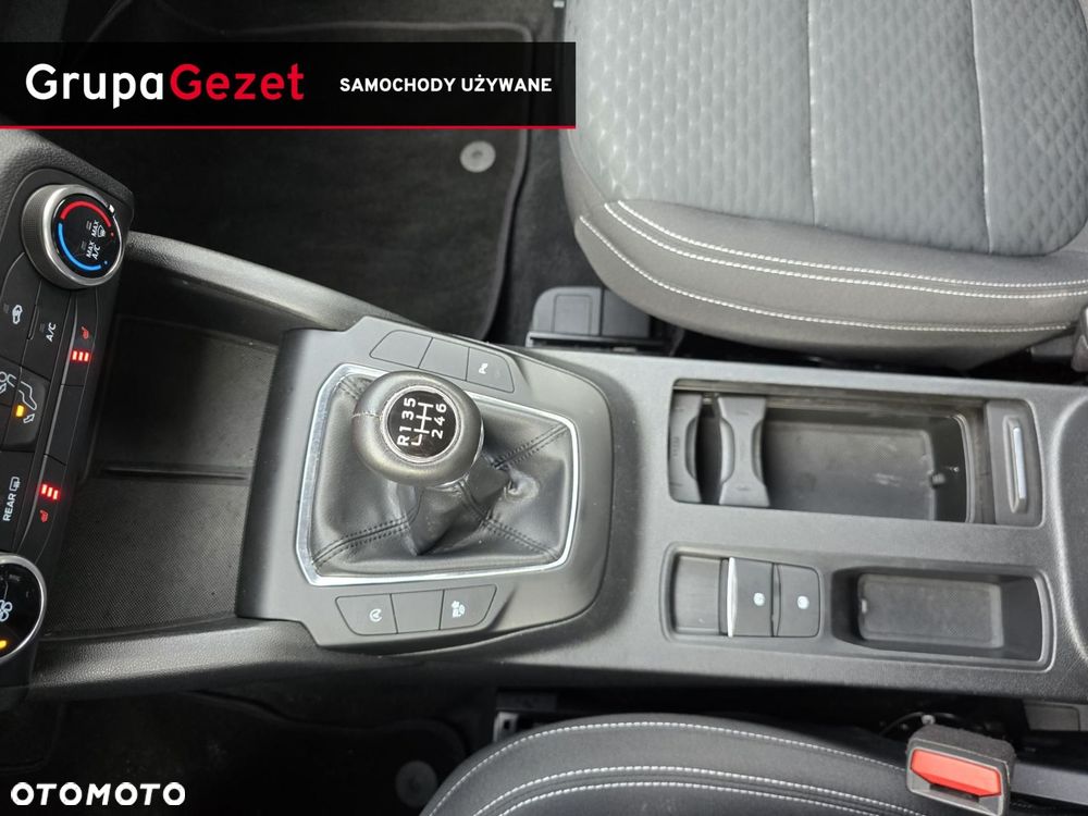 Ford Kuga - 26