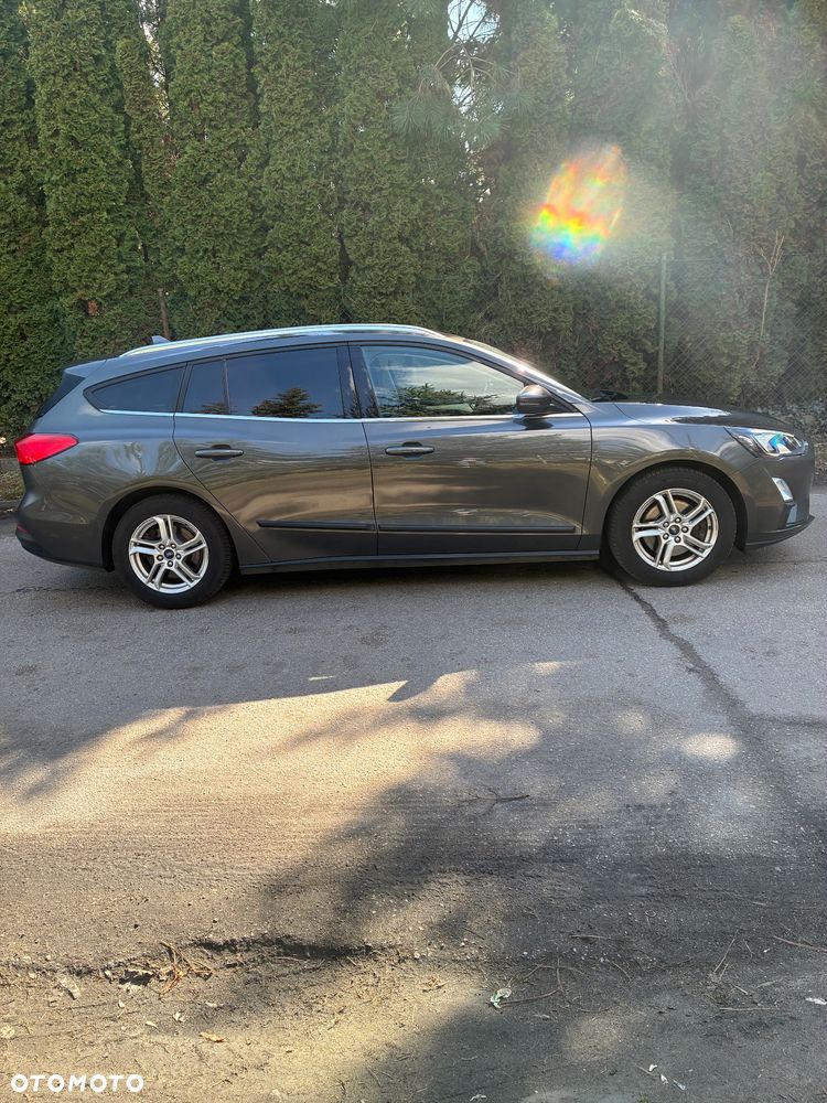 Ford Focus 1.5 EcoBlue Start-Stopp-System COOL&CONNECT DESIGN - 11