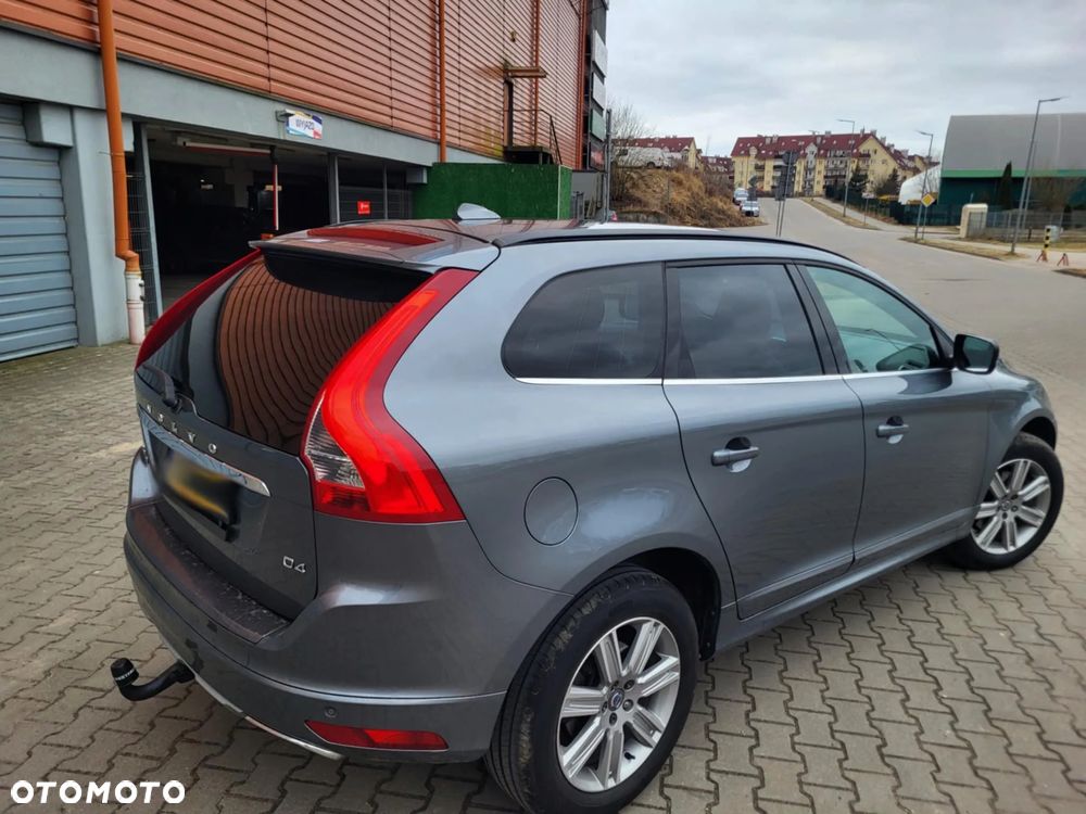 Volvo XC 60 D4 Geartronic Momentum - 5