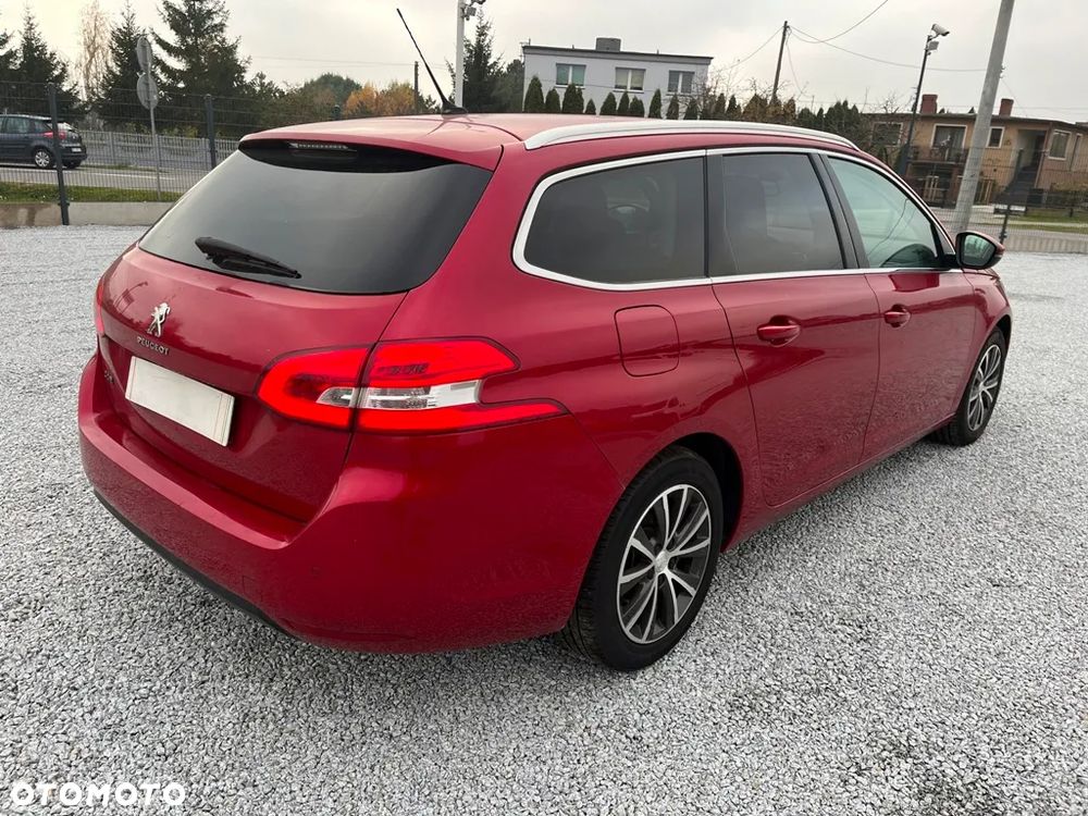 Peugeot 308 1.2 PureTech GPF Allure S&S EAT8 - 4