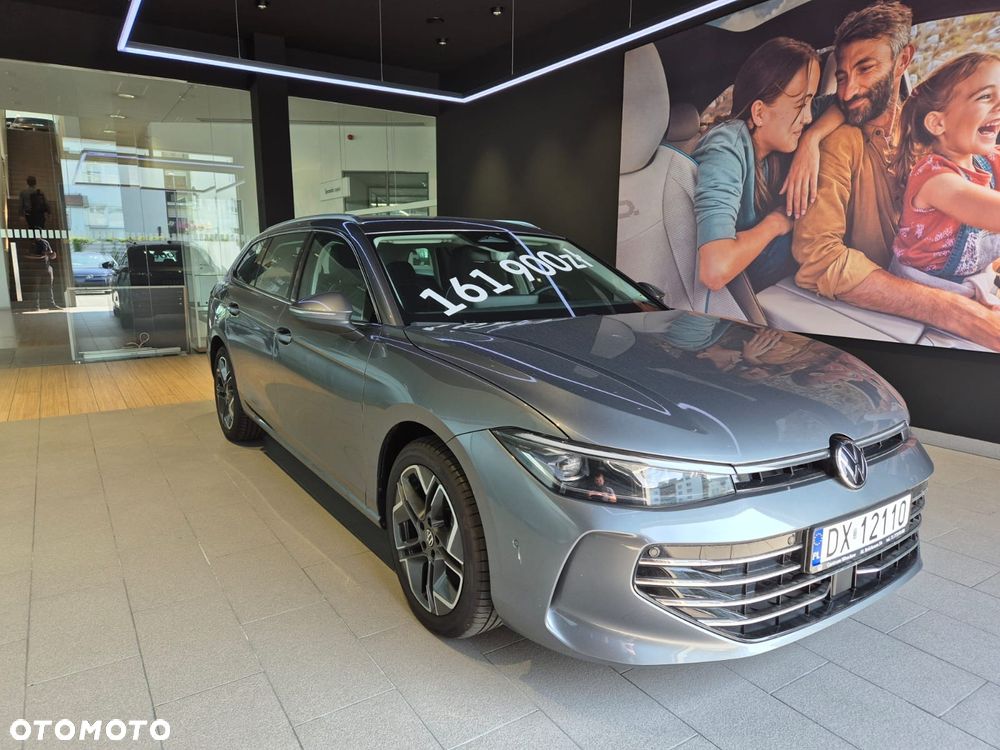 Volkswagen Passat Variant 1.5 TSI EVO Elegance DSG - 3