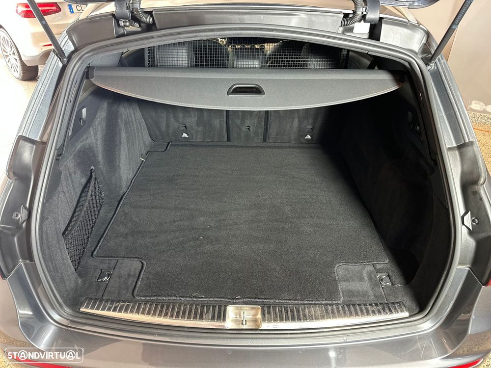 Mercedes-Benz E 220 d AMG Line - 39