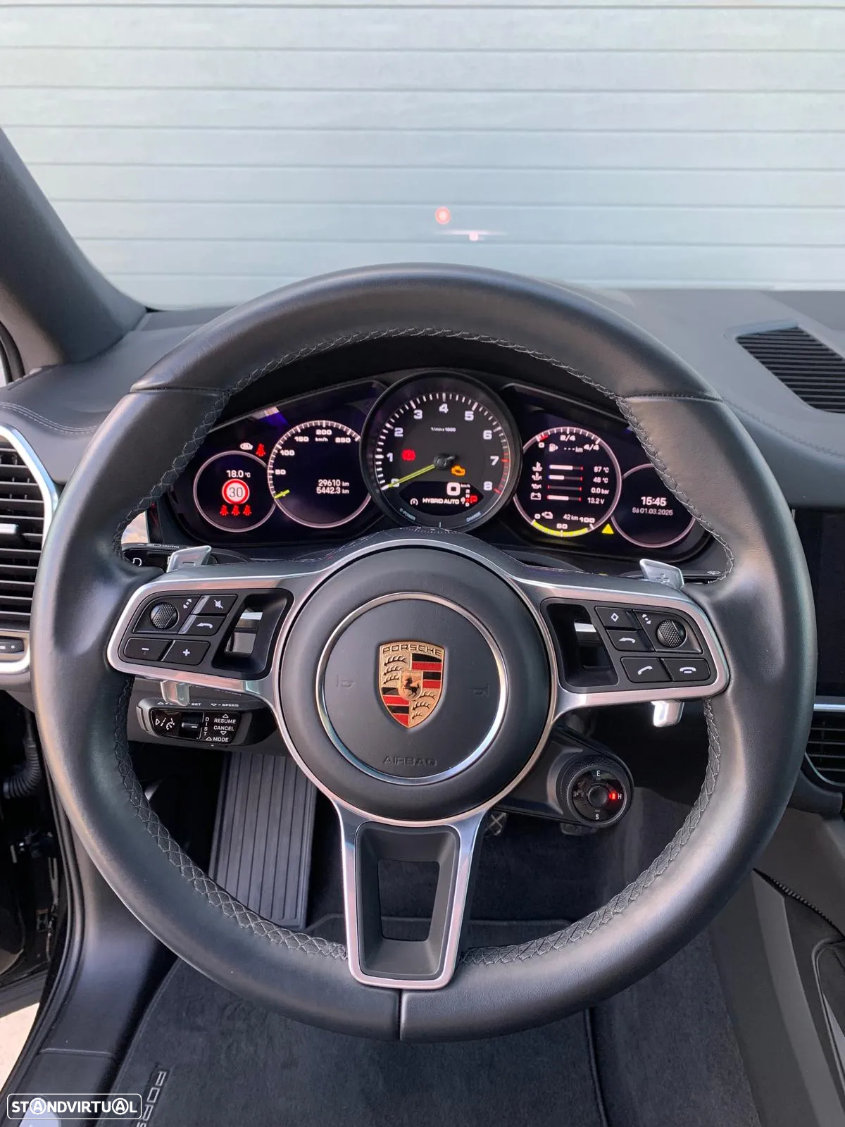 Porsche Cayenne Coupé E-Hybrid Platinum Edition - 38