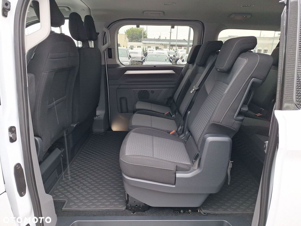 Volkswagen Caravelle - 21
