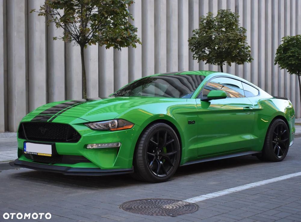 Ford Mustang - 1