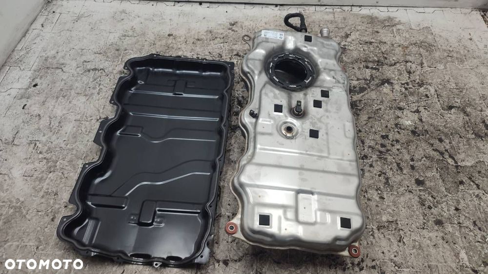 ZBIORNIK PALIWA BMW G21 KOMBI HYBRYDA 330E - 1