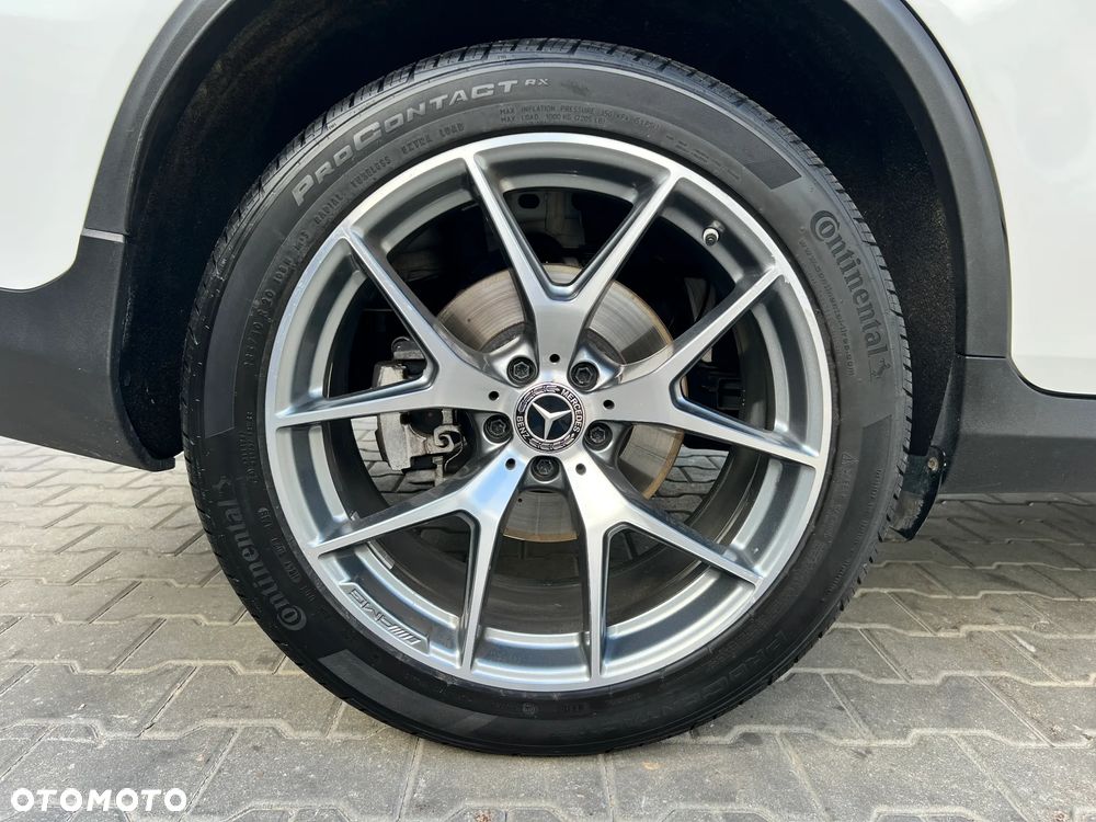 Mercedes-Benz GLC 300 d 4-Matic - 26
