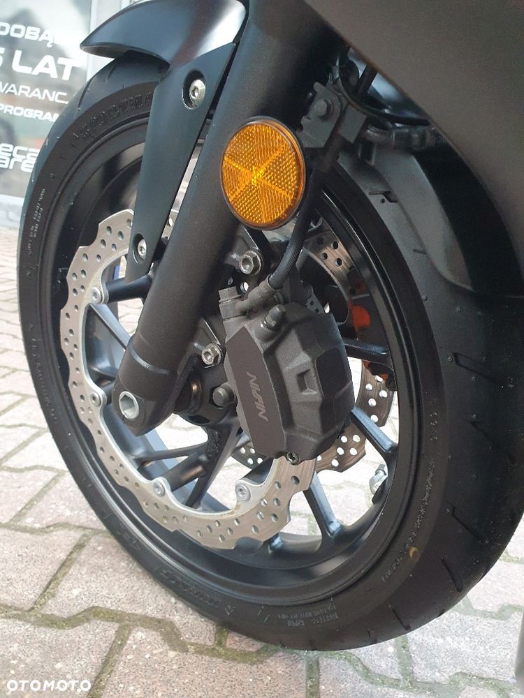 Honda CBR - 12