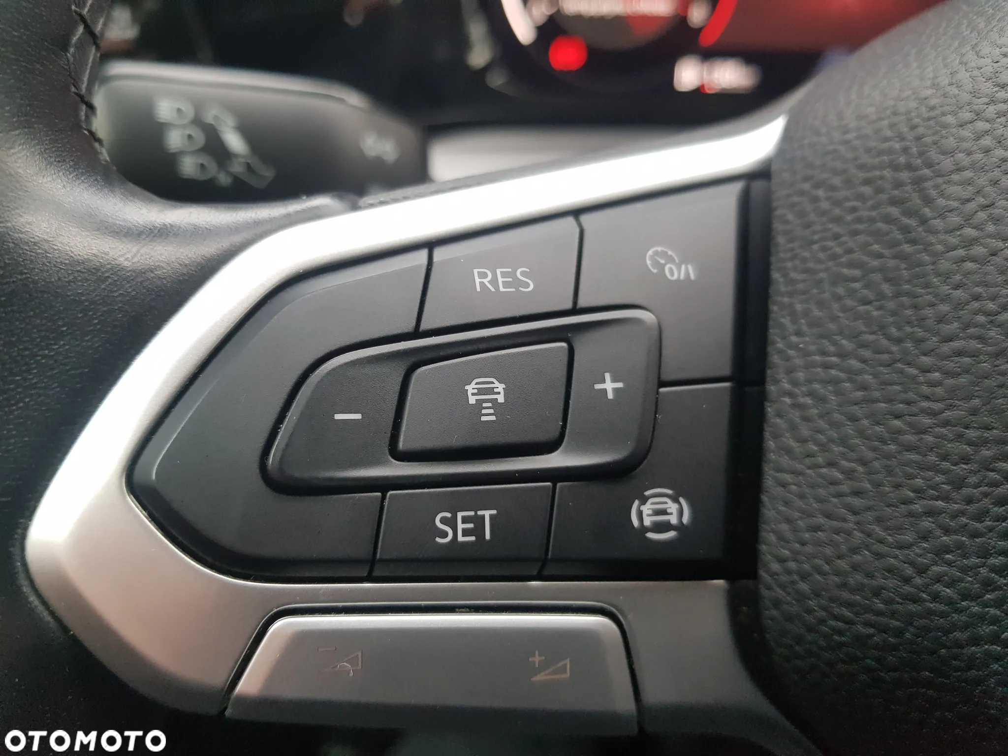 Volkswagen Golf VIII 1.5 TSI EVO Life - 23
