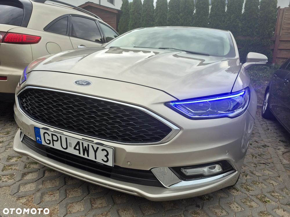 Ford Fusion - 33