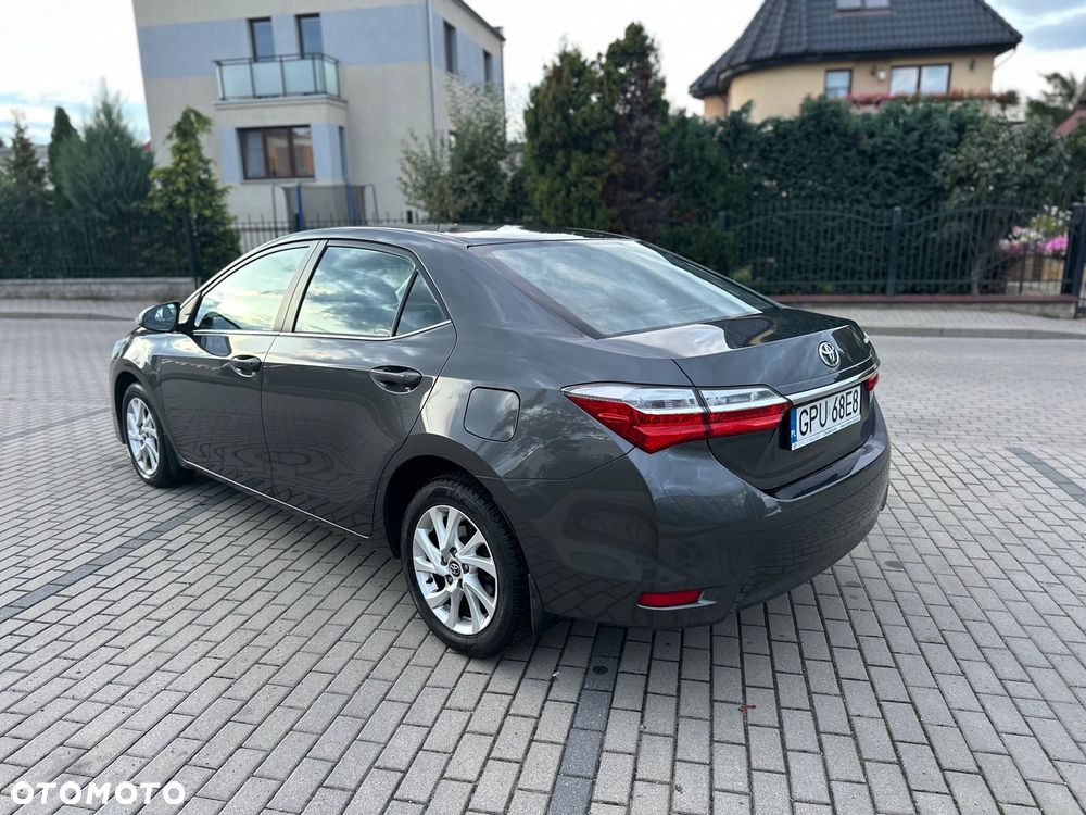 Toyota Corolla 1.6 Classic Plus - 4