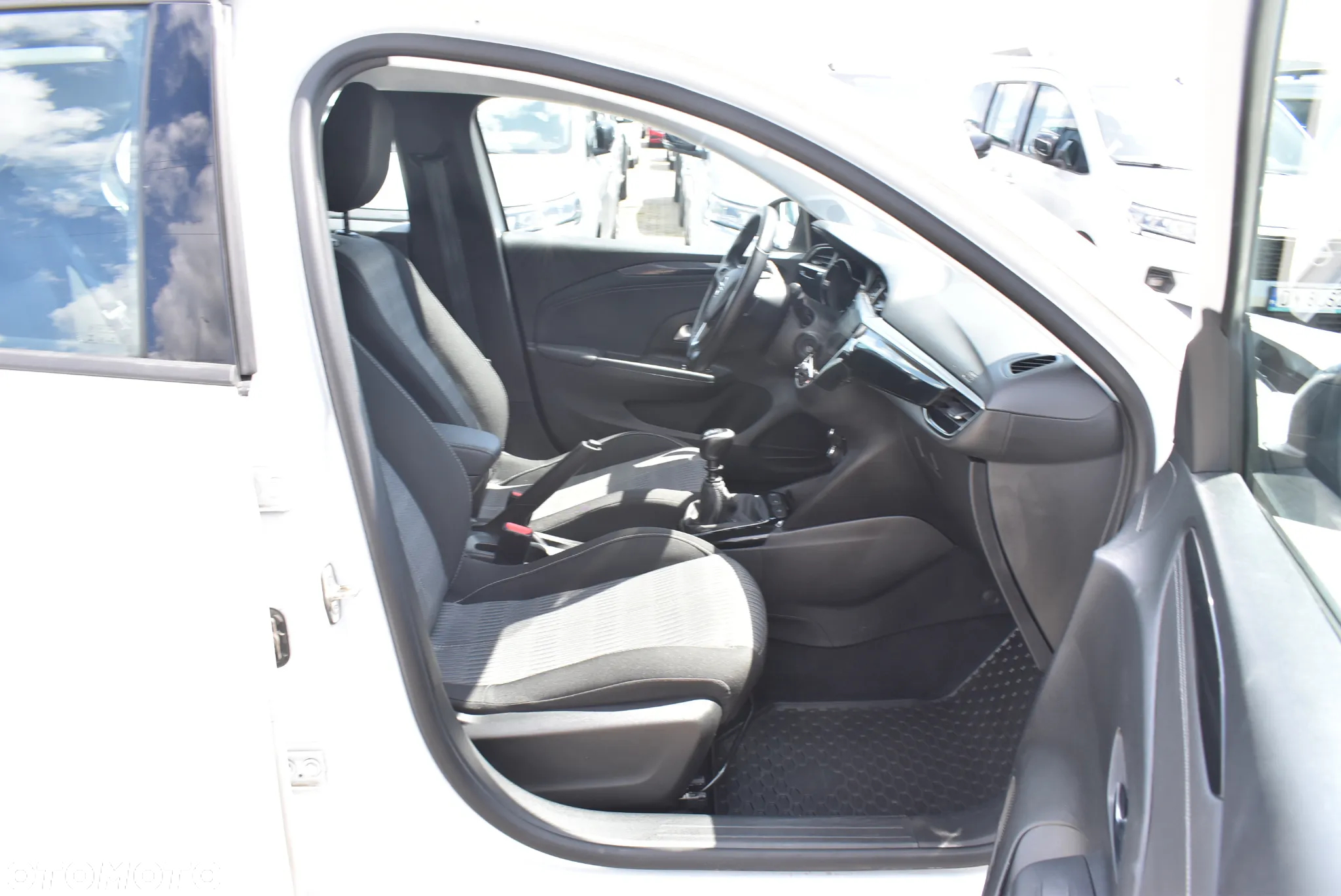 Opel Corsa 1.2 Elegance Business Pack S&S - 17