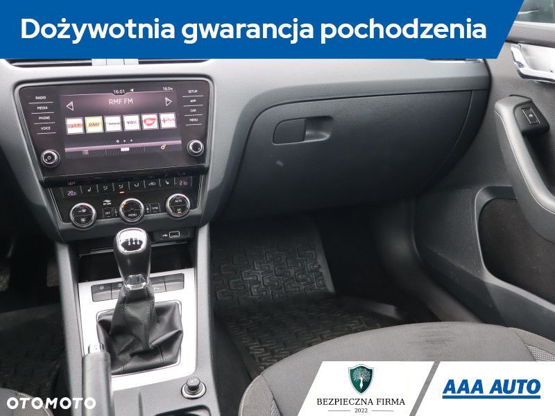 Skoda Octavia - 10