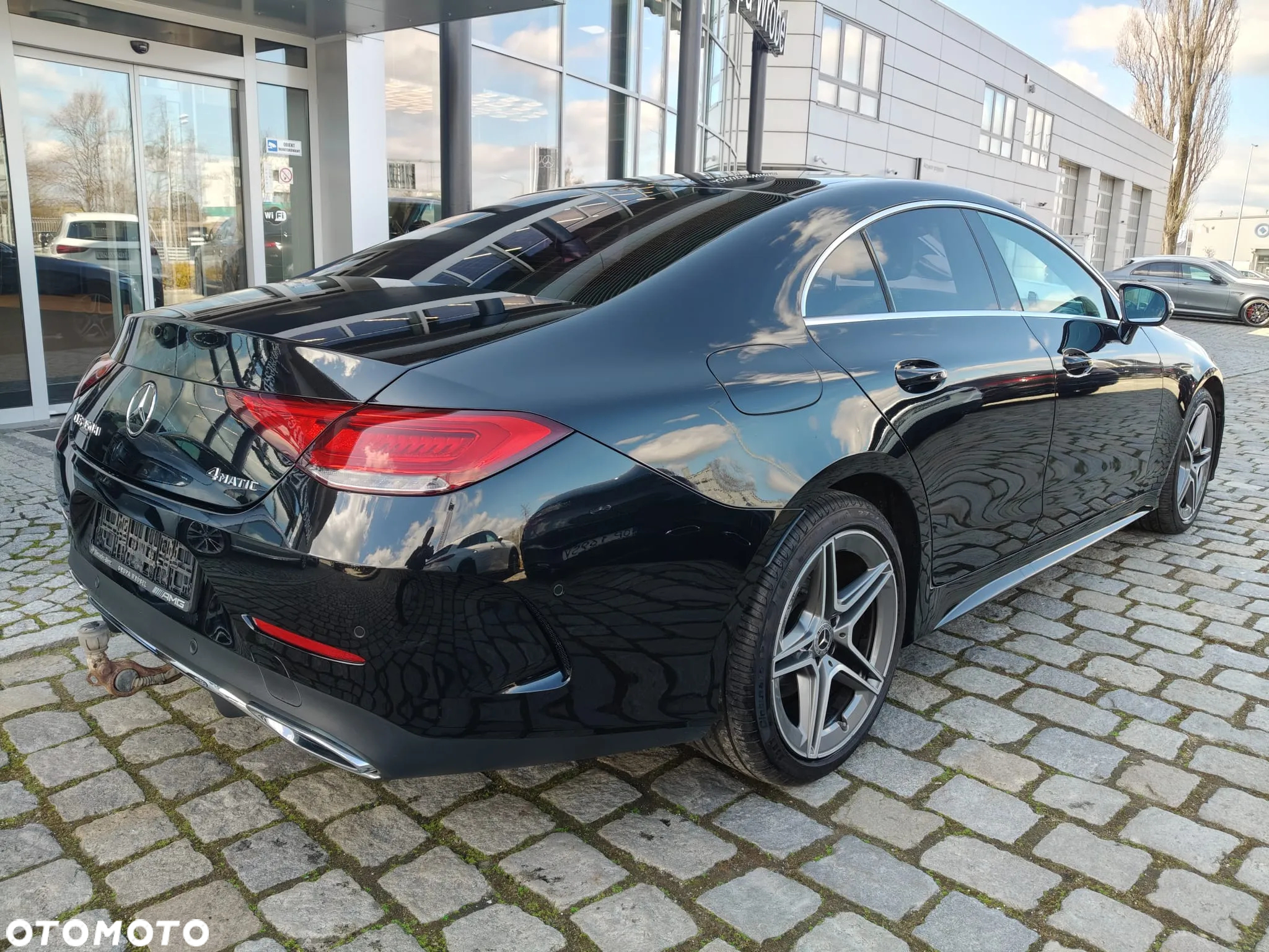 Mercedes-Benz CLS 350 d 4Matic 9G-TRONIC AMG Line - 4