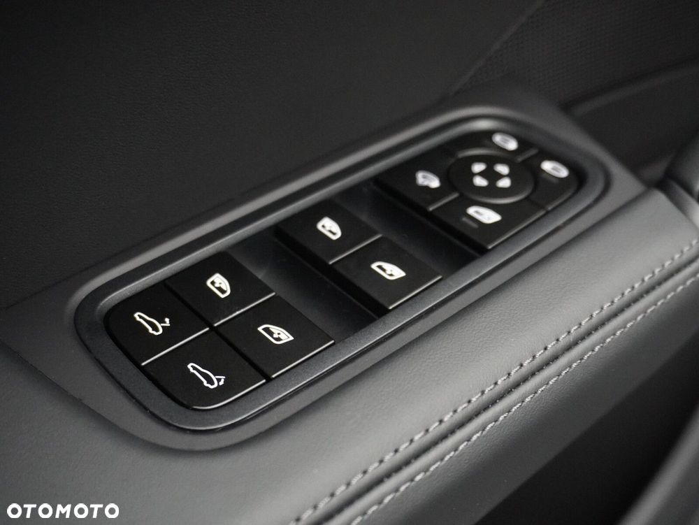 Porsche Cayenne Black Edition - 20