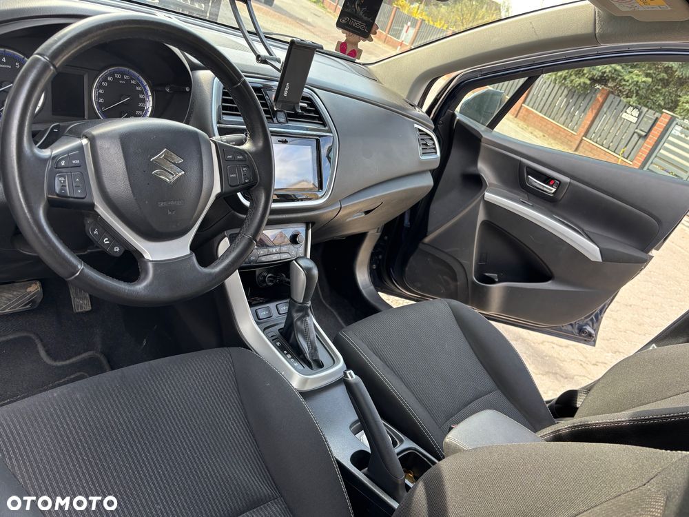 Suzuki SX4 S-Cross - 11