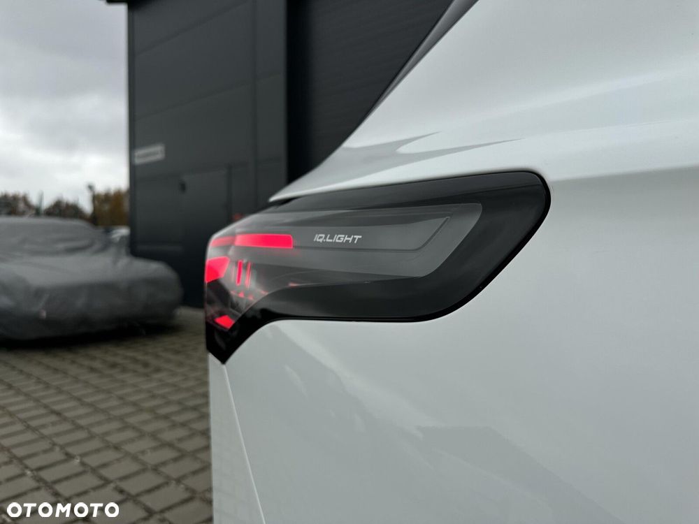 Volkswagen Tiguan - 32