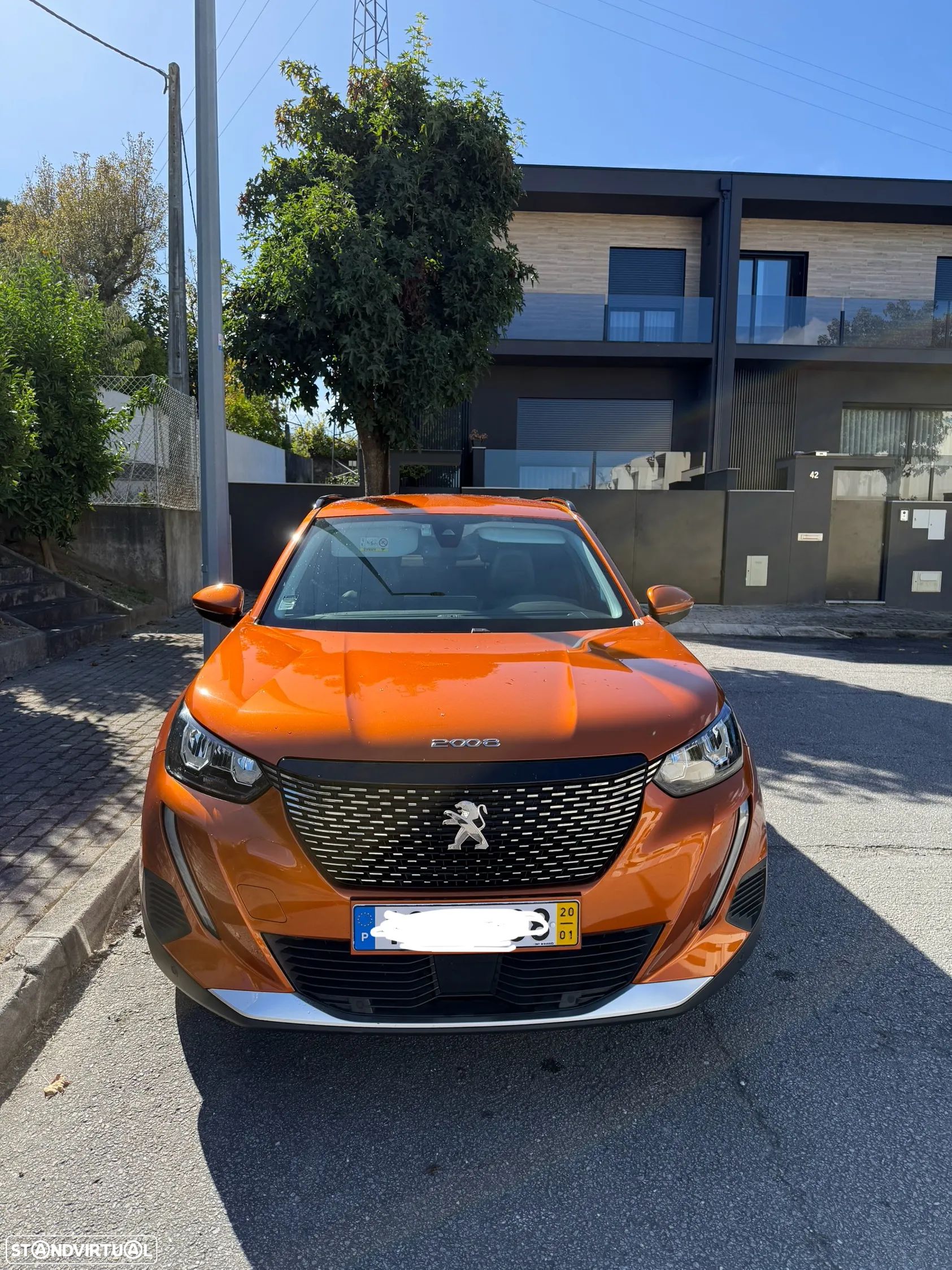 Peugeot 2008 1.2 PureTech Allure - 1