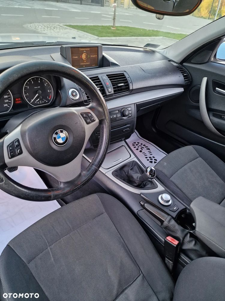 BMW Seria 1 - 21