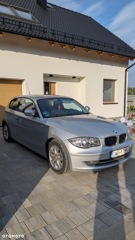 BMW Seria 1 2009 photo 3
