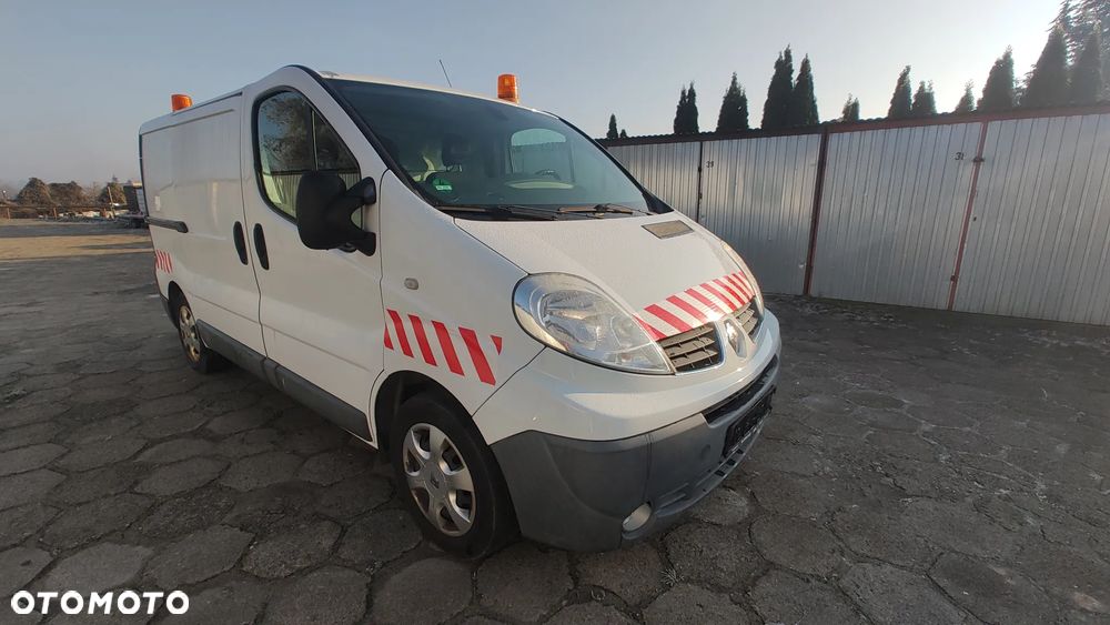 Renault TRAFIC - 9