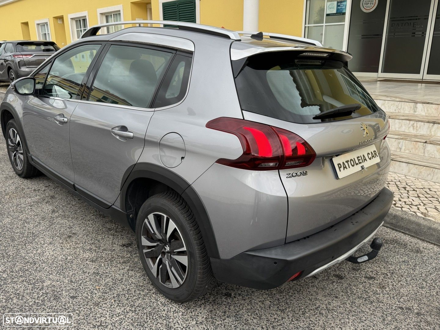 Peugeot 2008 1.2 PureTech Allure - 3