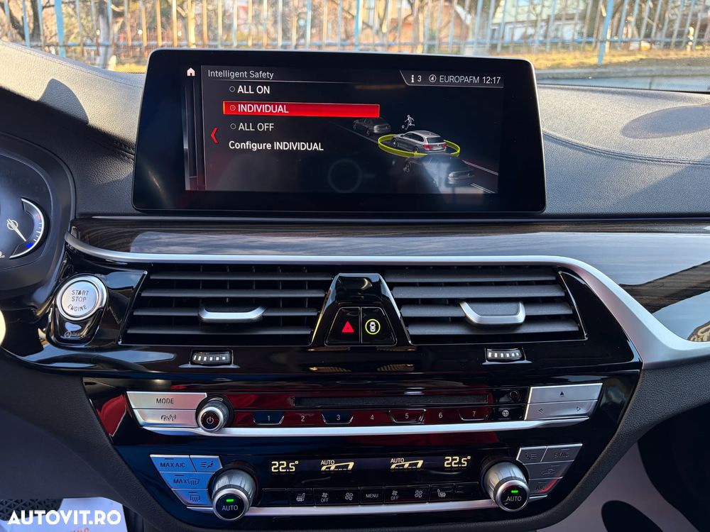 BMW Seria 5 520d xDrive Touring Aut. Luxury Line - 18