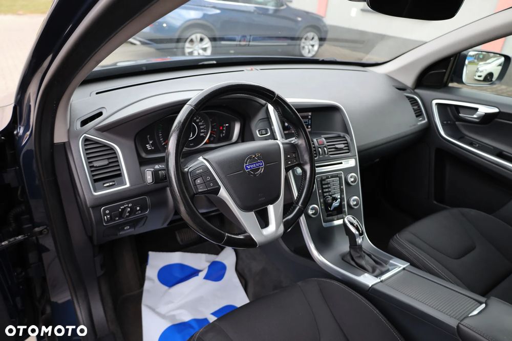 Volvo XC 60 D4 Geartronic Kinetic - 16