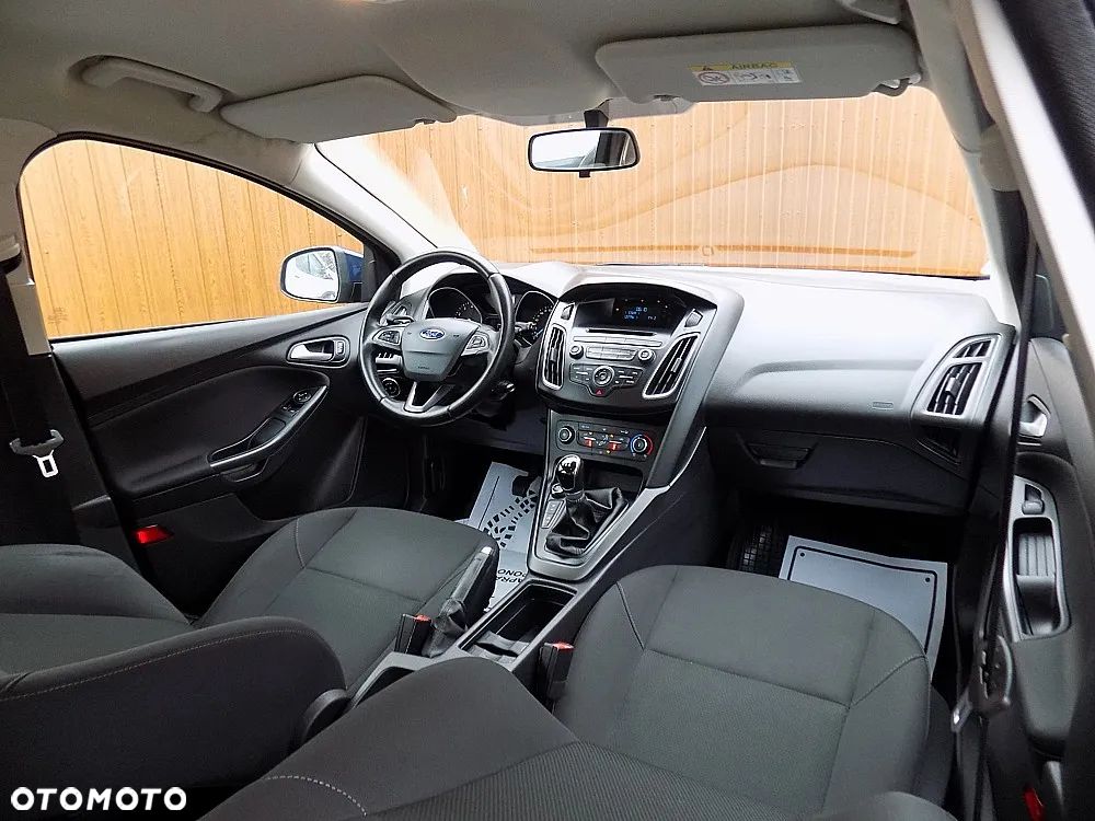 Ford Focus 1.0 EcoBoost S&S TREND - 18