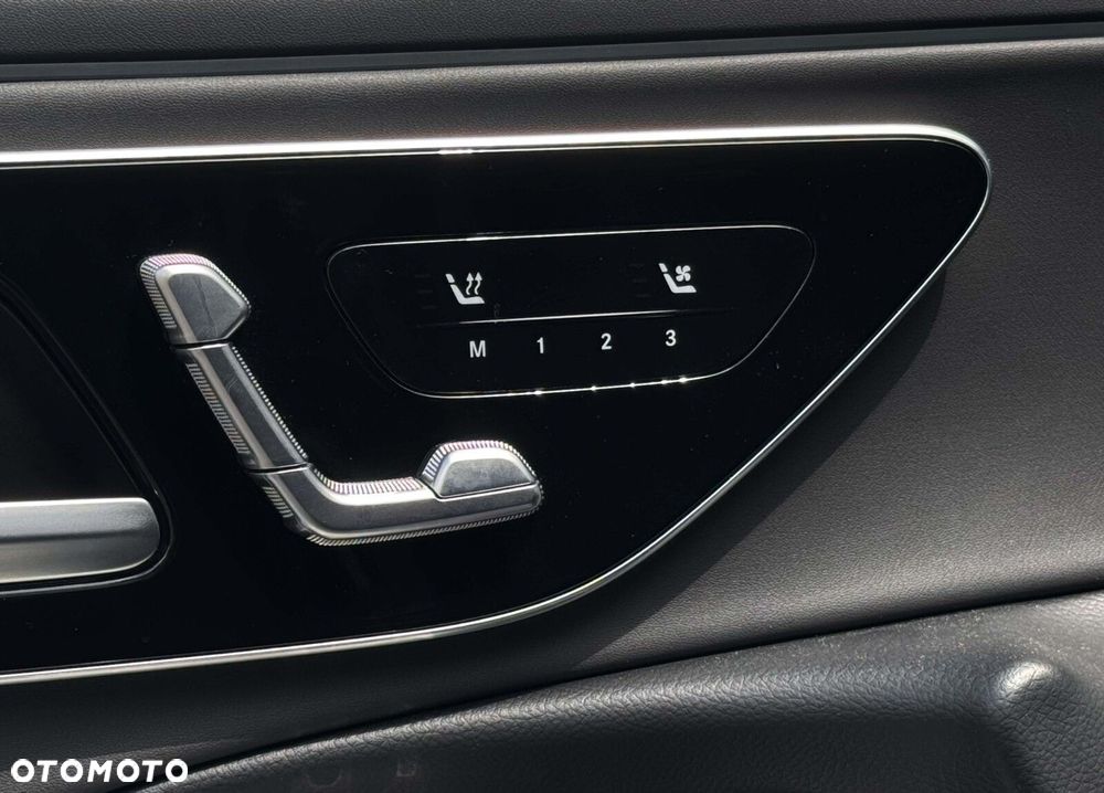 Mercedes-Benz Klasa E 220 d mHEV 4-Matic Exclusive 9G-Tronic - 19