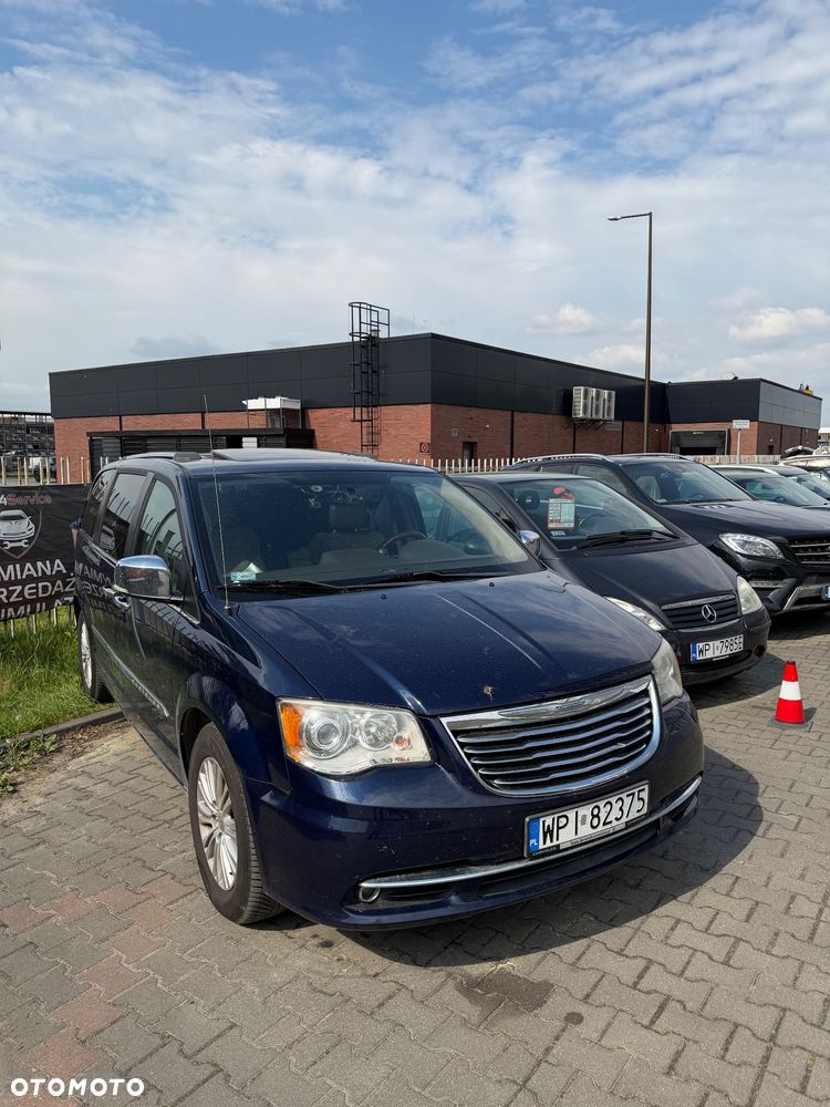 Chrysler Town & Country 3.6 Limited - 5