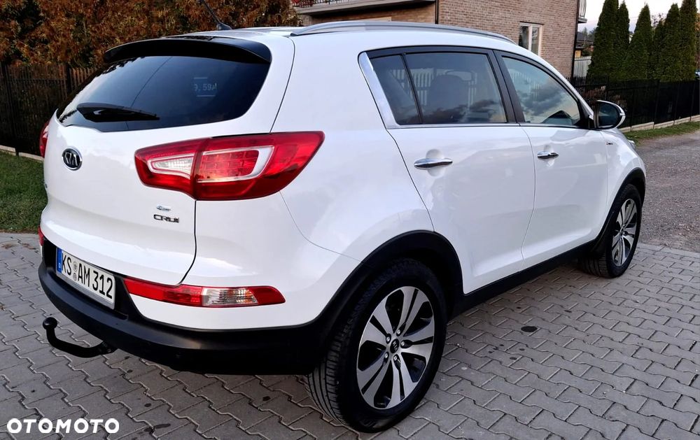 Kia Sportage 2.0 CRDI 4WD Automatik Dream-Team Edition - 8