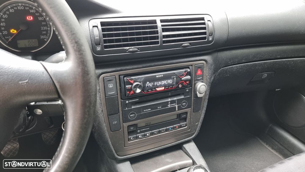 VW Passat Variant - 9