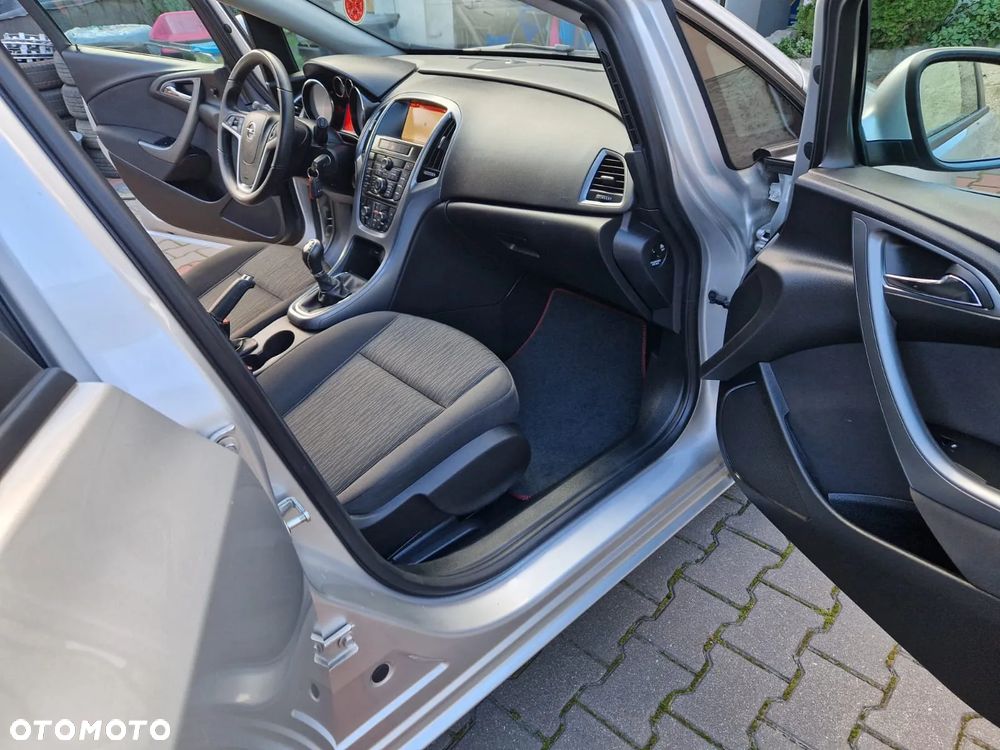 Opel Astra 1.4 Turbo Sports Tourer - 15