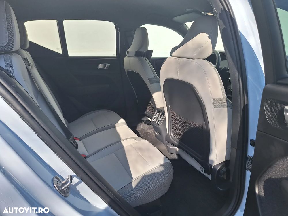 Volvo XC 40 Recharge Single Motor Extended Range RWD Plus - 18