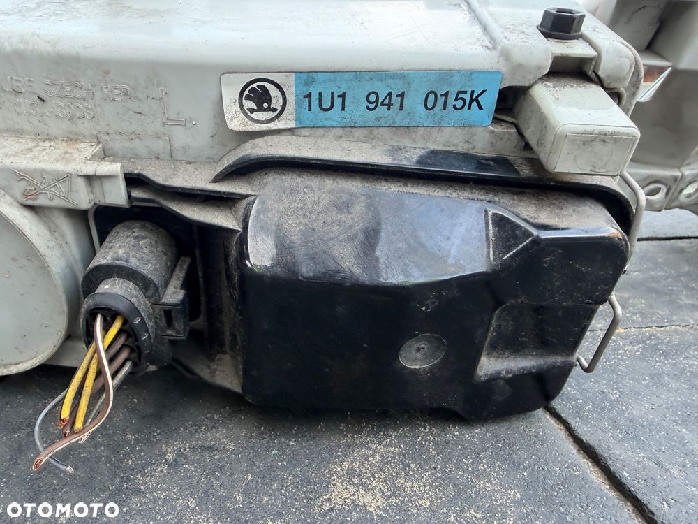 LAMPY PRZÓD SKODA OCTAVIA LEWA PRAWA ORGINAŁ 96-10 - 11