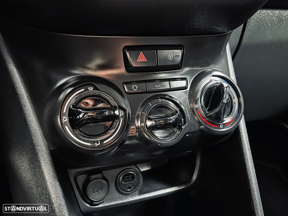 Peugeot 208 1.6 BlueHDi Style - 24