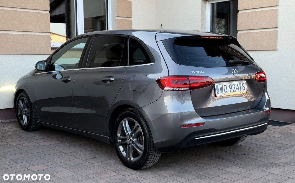 Mercedes-Benz Klasa B 180 7G-DCT Progressive - 25